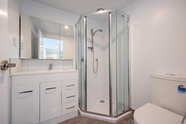 G05/28a Eileen Newey Place Henderson_12