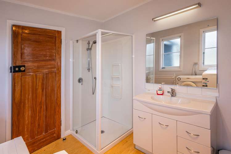 14 Railway Row Ohakune_17