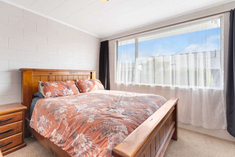 23 Lindsey Crescent Springvale_9