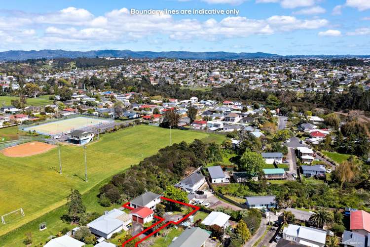 1/42 Brains Road Kelston_16