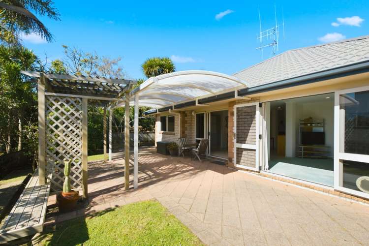 18 Bateleur Close Welcome Bay_12