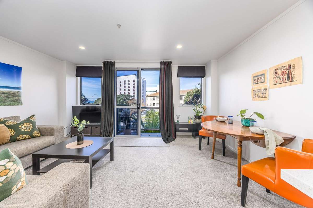 1J/127 Grafton Road_0