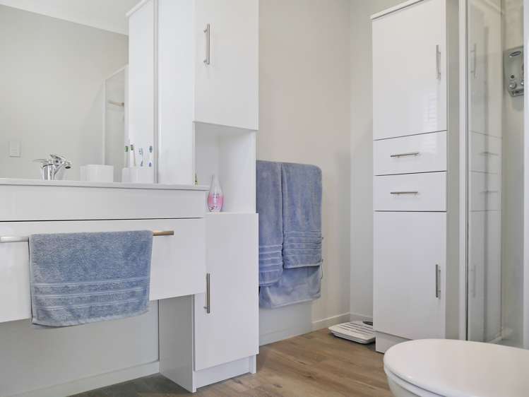 6 Greenfield Place Twizel_14