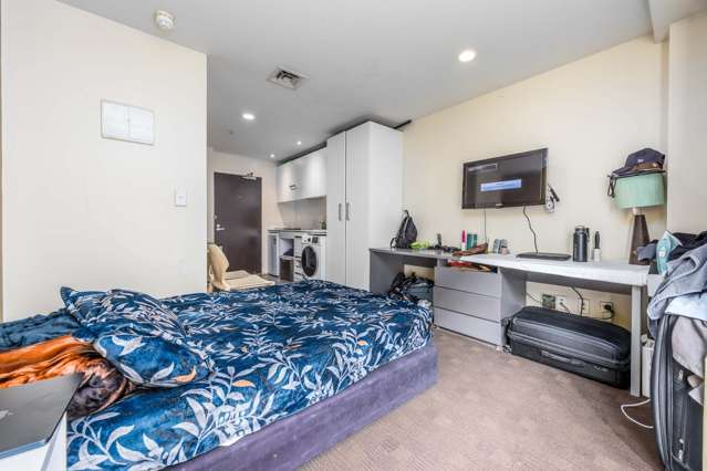 604/10 Waterloo Quadrant Auckland Central_3