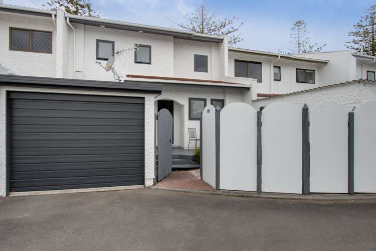 461 Marine Parade Napier South_17