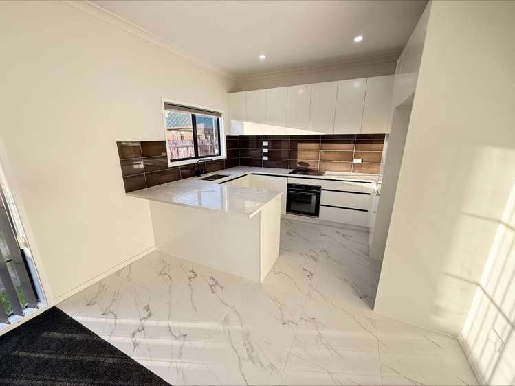 24 Hunua Road Papakura_17