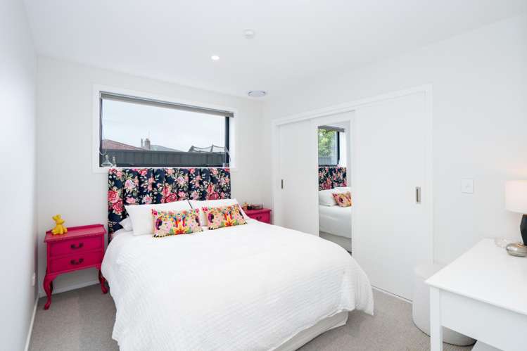 375 Herbert Street Windsor_15