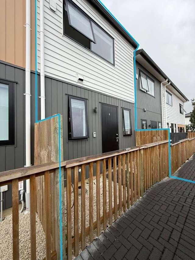 Modern 2 Bedroom Home with Sunny Living & Private Deck