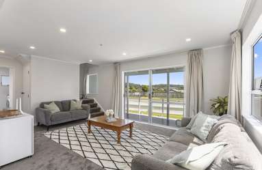 35 James Cook Drive_3