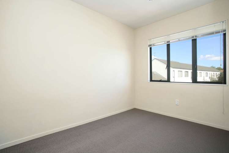 5/12 Ambrico Place New Lynn_4