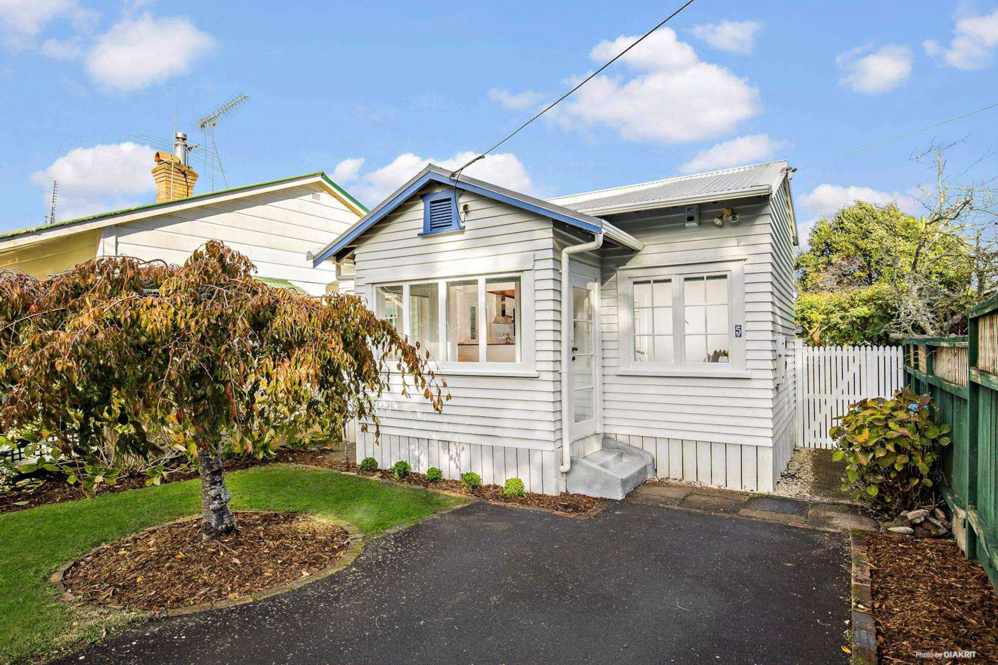 Small one-bed house in Onehunga sells for $1.2m