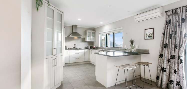 10 Kouras Place 10673_5