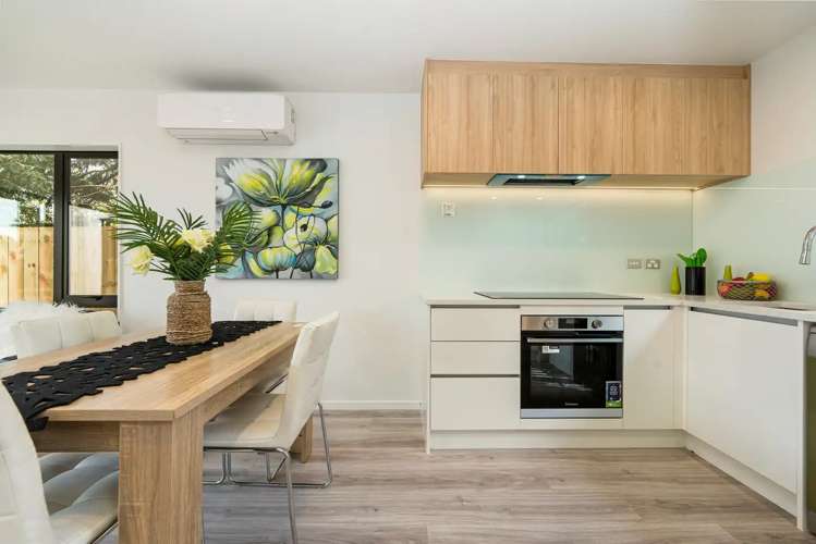 B/13 Renata Crescent Te Atatu Peninsula_3