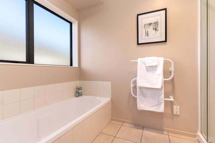 6 Kinsella Crescent Aidanfield_14