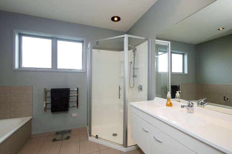 3 Bob Craig Place Pukekohe_13