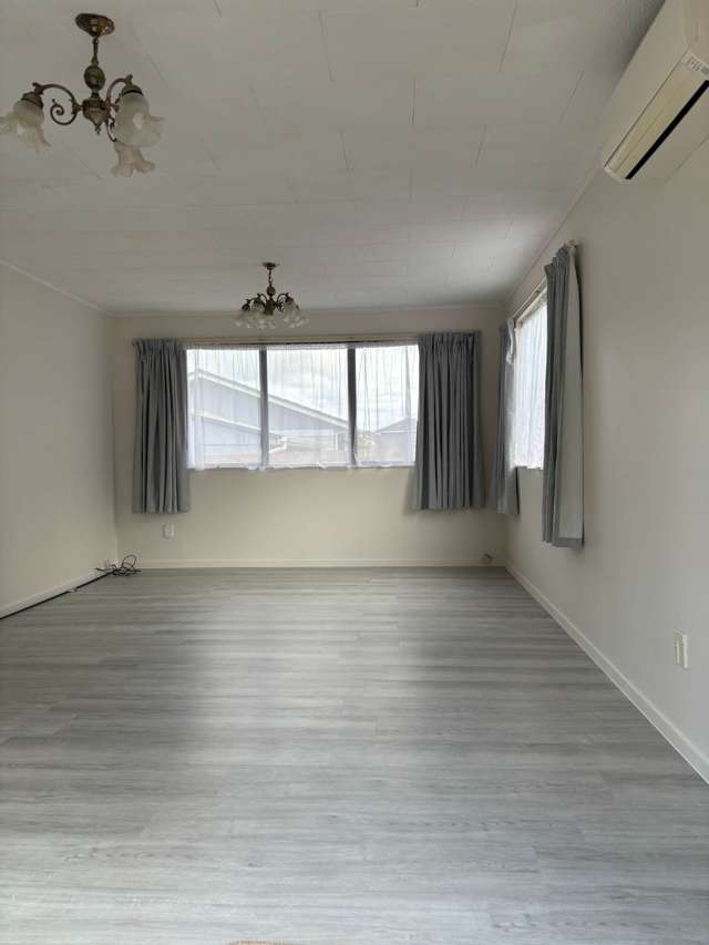 1/198 Te Atatu Road Te Atatu South_1