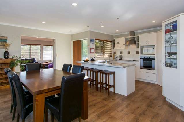 27 Wakefield Drive 11217_4