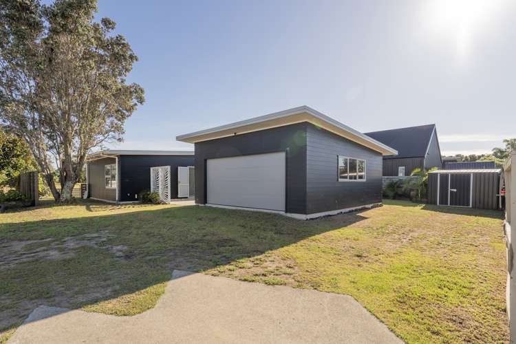 127 The Fairway Matarangi_13