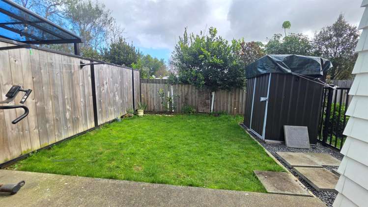22 Rauemi Way Te Atatu South_6