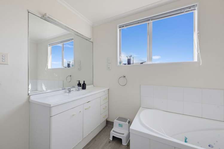 131 Tiromoana Road Eltham_27
