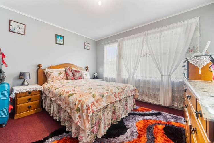 11 Leslie Place Otara_12