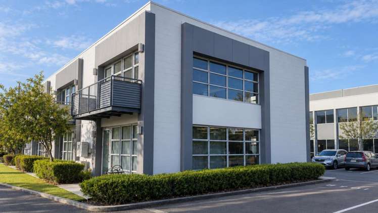 5/41 Sir William Pickering Drive_0
