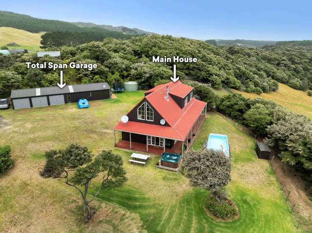 Black Beauty Rural Retreat - Present all offers!