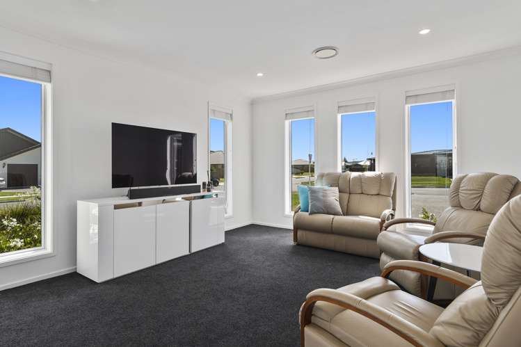 22 Goodwin Crescent Pyes Pa_10