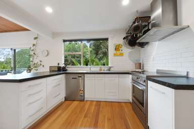 53 Laingholm Drive_1