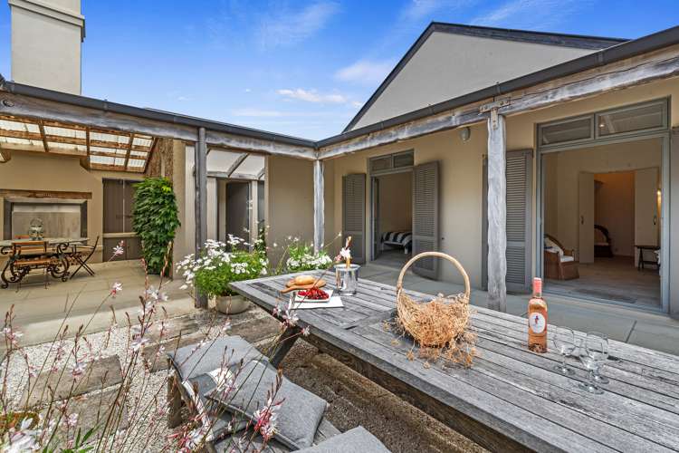 7 Kutai Lane Omaha_13