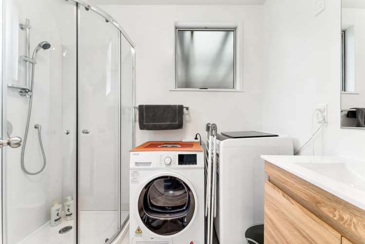 4 Beverley Road Stanmore Bay_9