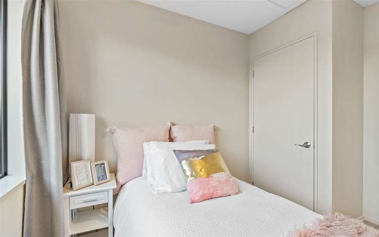 3 Cris Lodge Courts Hornby_11