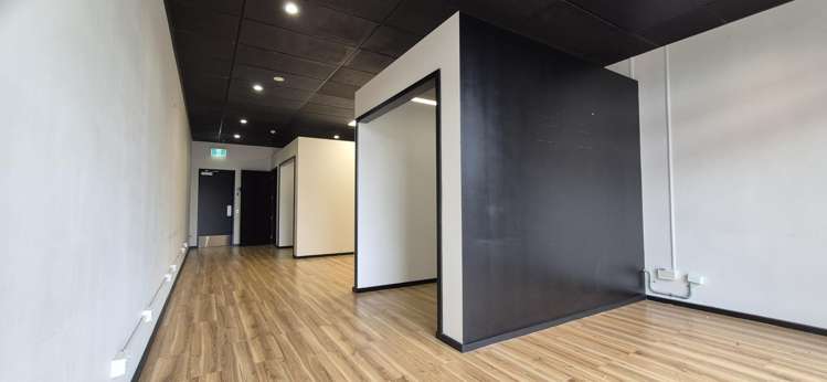 299 Main South Road Hornby_3