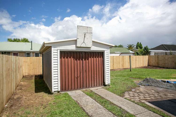 3 Defoe Avenue Hillcrest_16