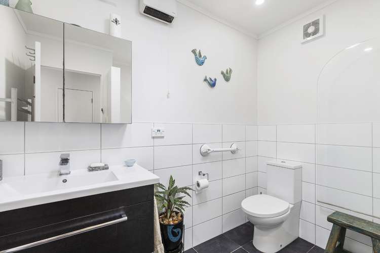 79 Beacon Hill Road Strathmore Park_13