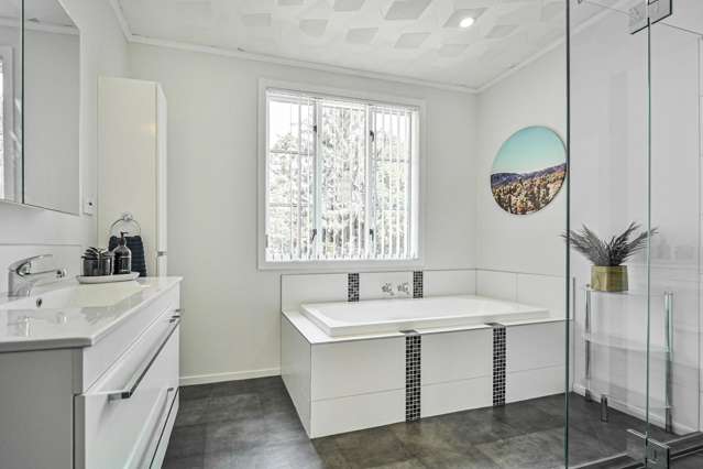 910 Collinge Road Mayfair_4