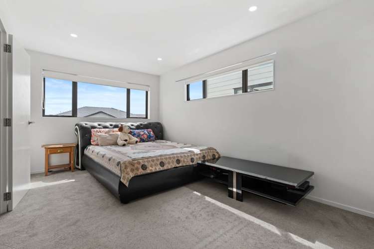 2 Christella Street Flat Bush_6