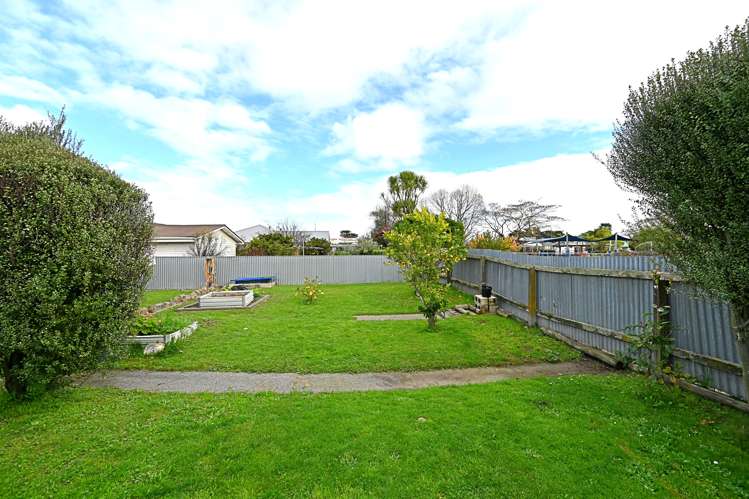 27 Menin Road Onekawa_13