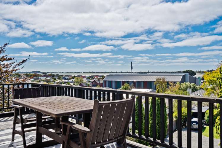 3 Ball Lane Redcliffs_22