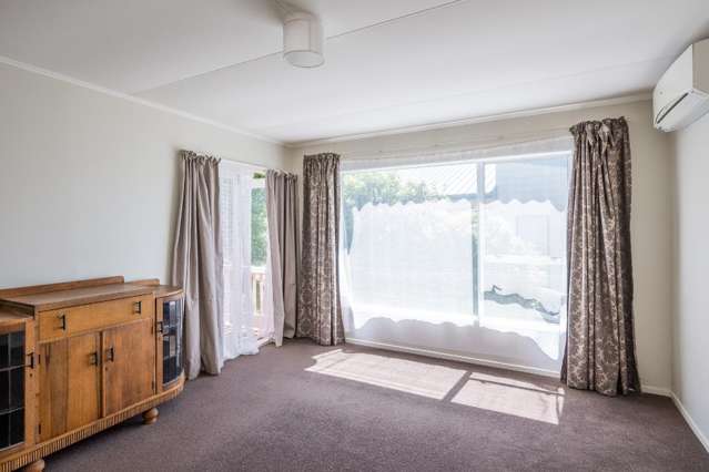 61 Davidson Crescent Tawa_3