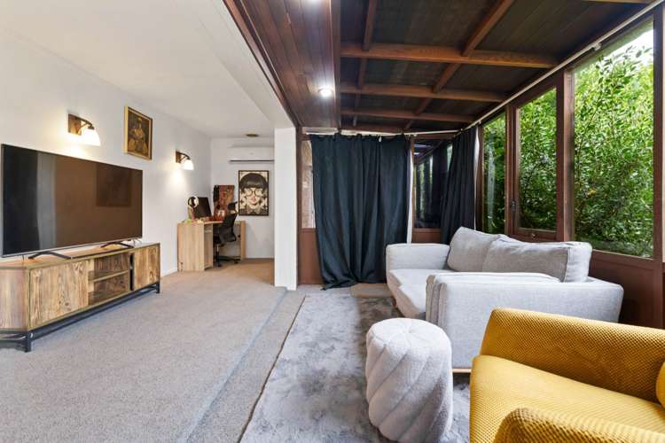 8A Boys Place Pakuranga Heights_4