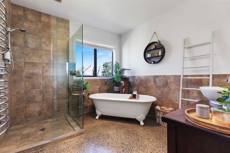 73a Belk Road South Kaimai_16