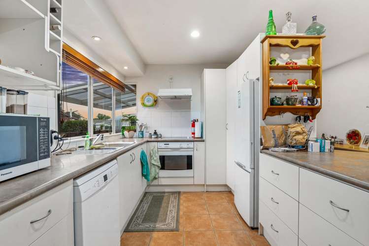 1 Metric Place Te Atatu South_4