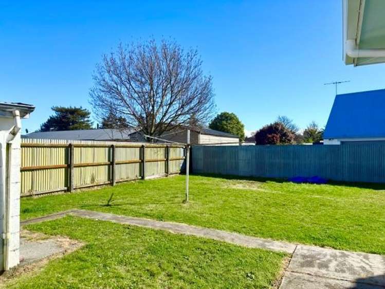 87 Alford Forest Road Allenton_10