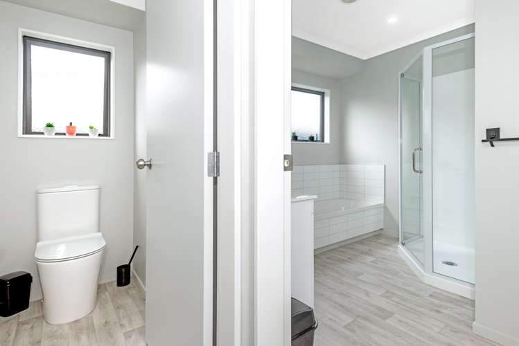 14 Redmond Street Elgin_13