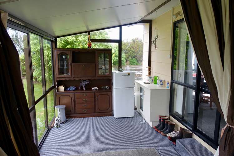 21 Wharf Road Karamea_11