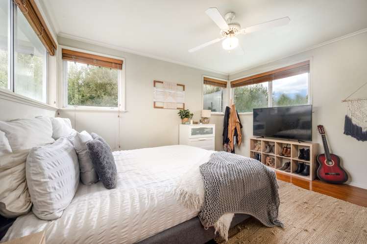 1/90 Bradbury Road Botany Downs_11