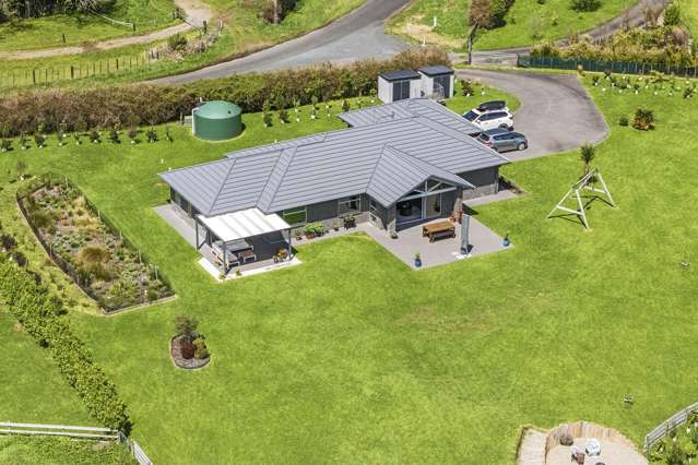 210 Maude Road Kaimiro_3