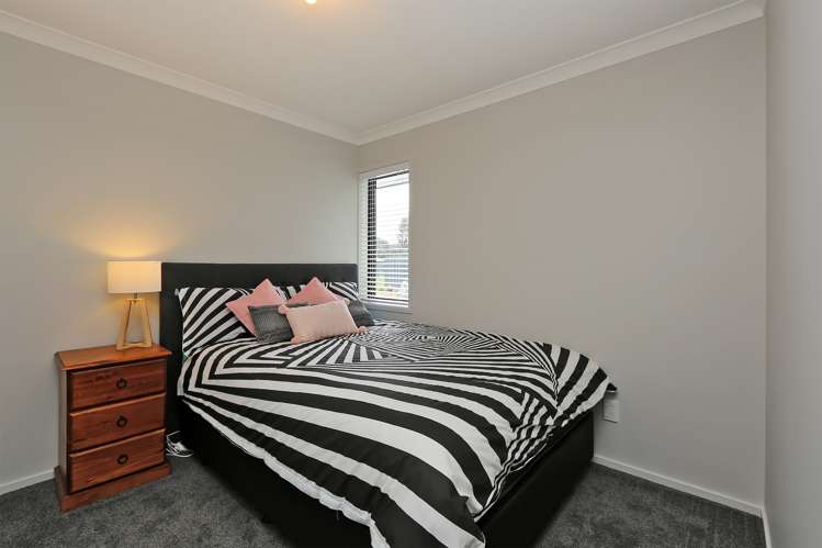 550 Lyndhurst Road Frimley_9