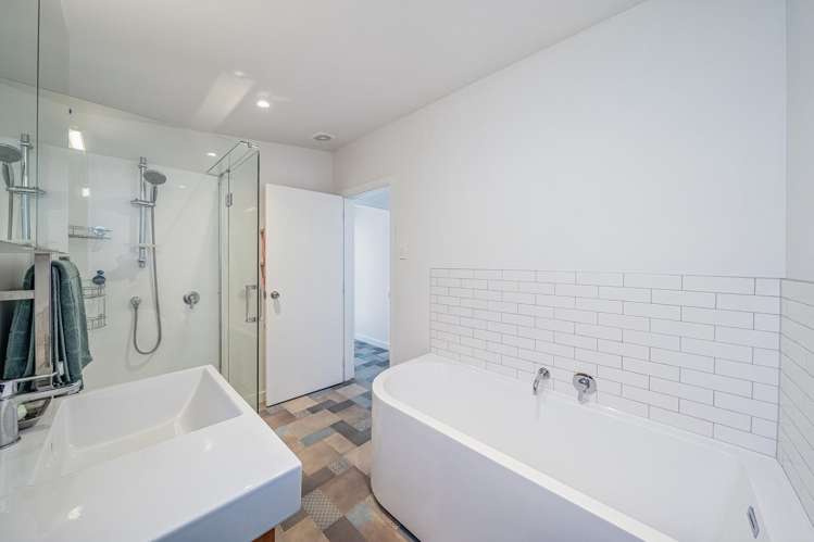 11 Plunket Avenue Petone_19